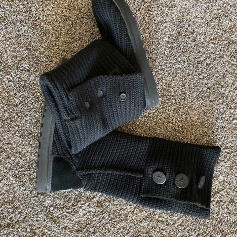 Black Knit Classic Cardy UGG boots